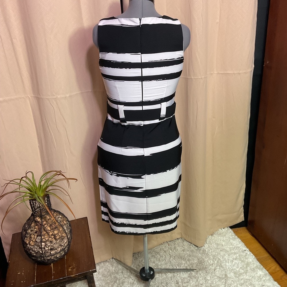 Voir Voir Black & White Striped Sheath Dress - Picture 6 of 11